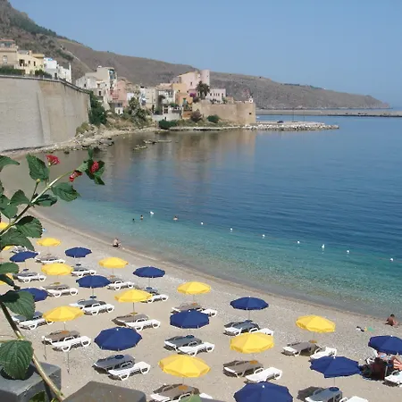 Al Madarig Hotel