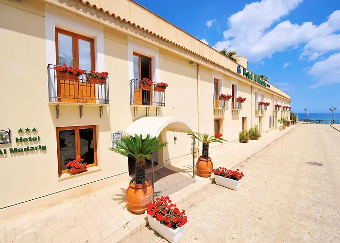Hotel Al Madarig 3*